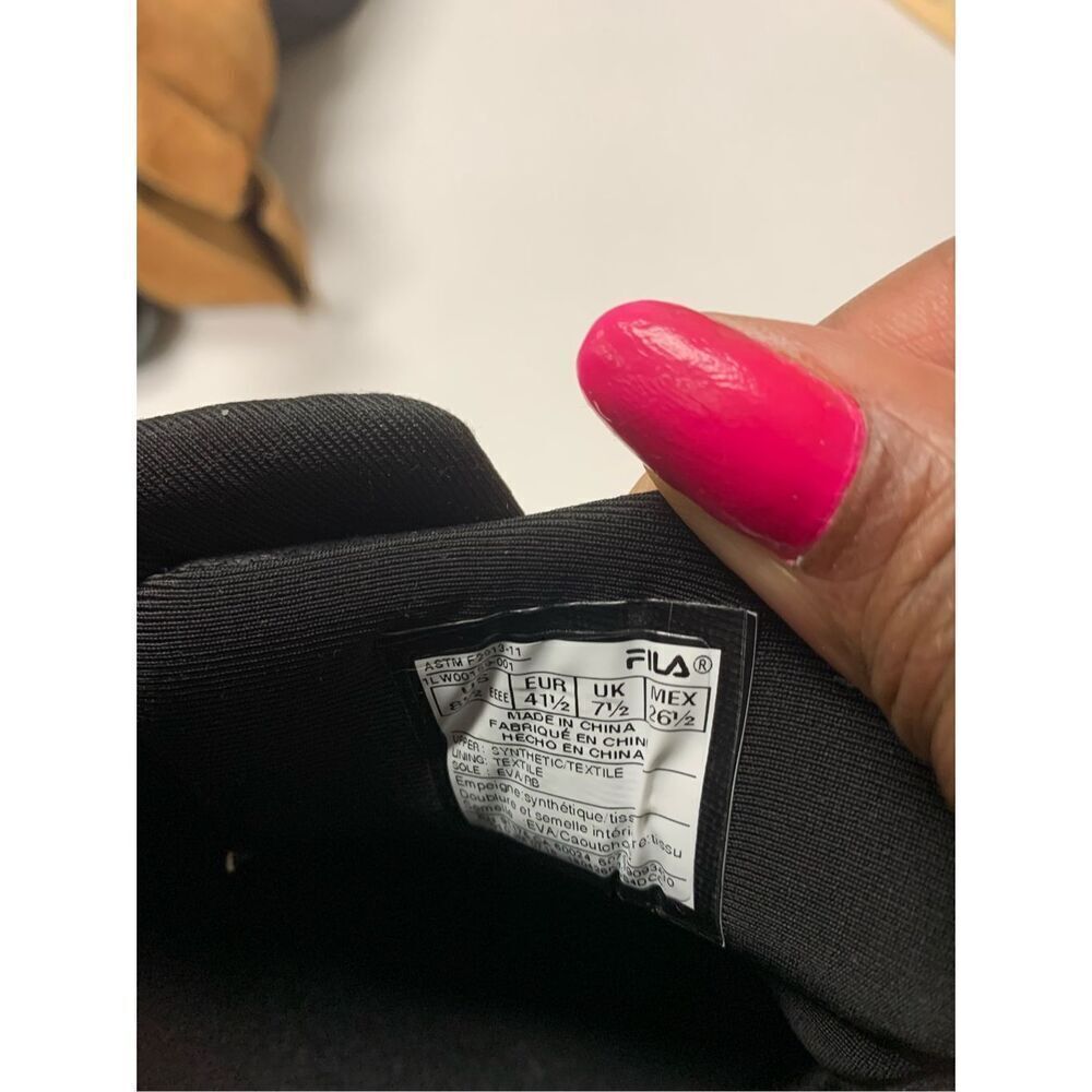 Fila Memory Foam Layers Non Slip Black Comfort Sn… - image 7
